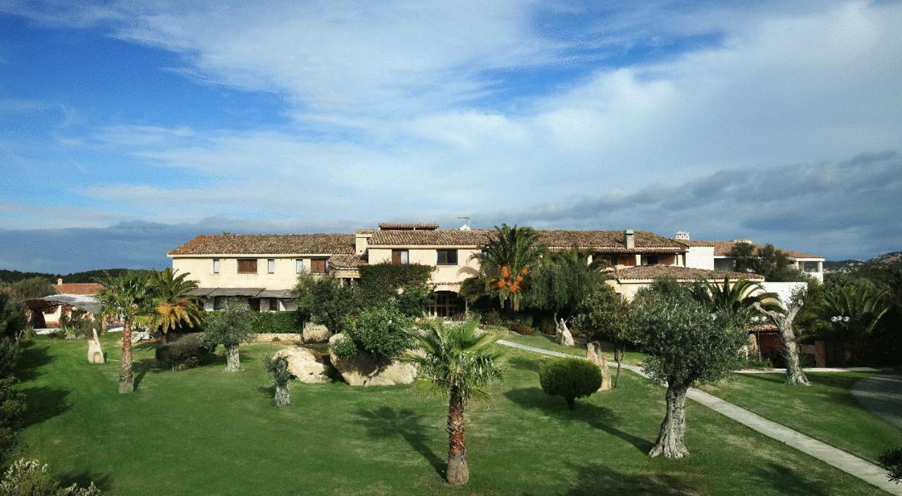 Hotel Pulicinu Baja Sardinia Eksteriør bilde