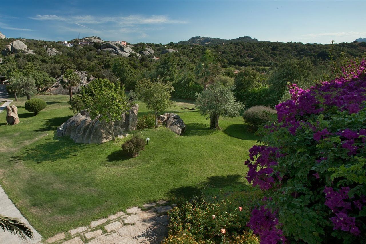 Hotel Pulicinu Baja Sardinia Eksteriør bilde
