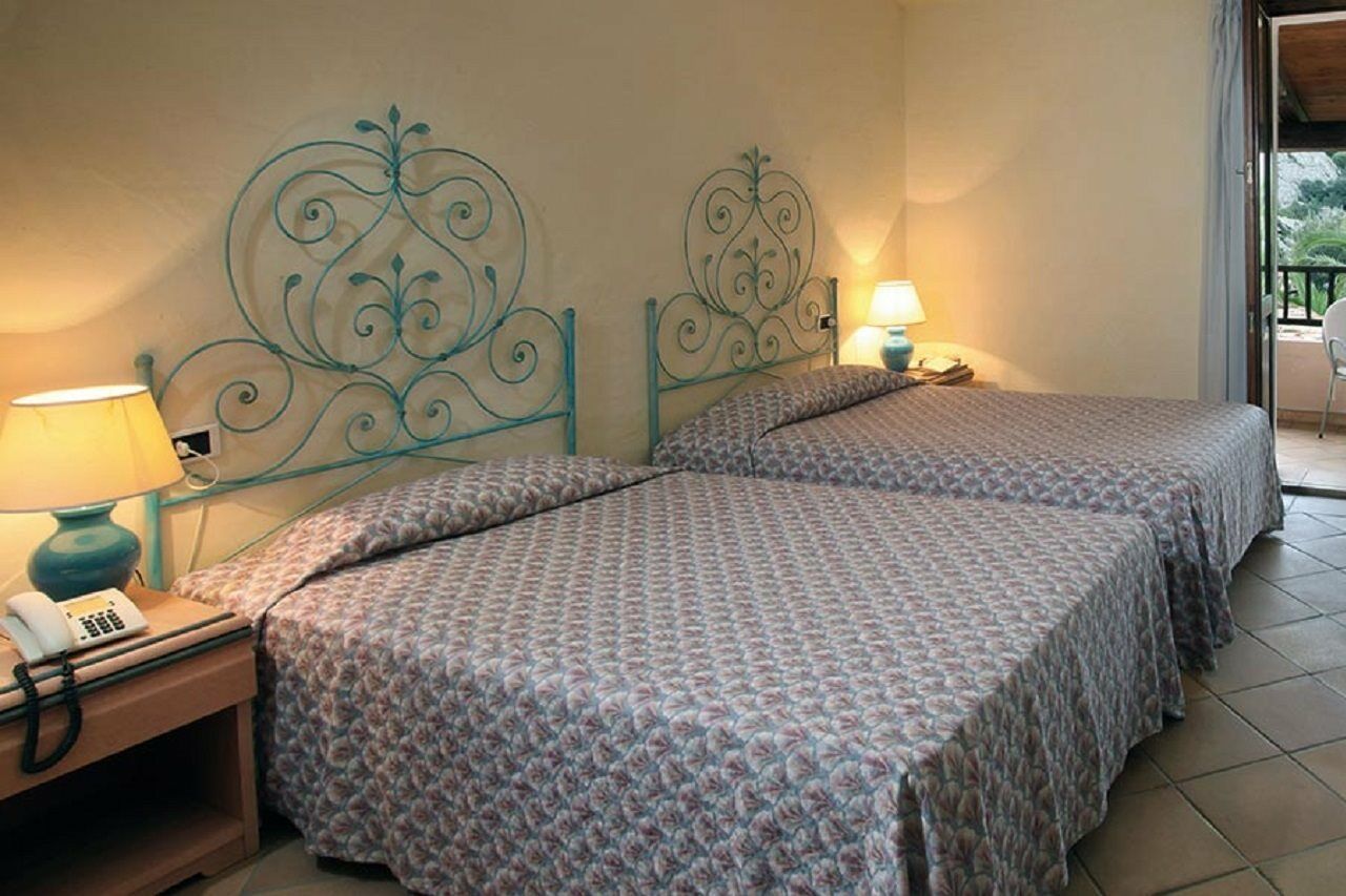 Hotel Pulicinu Baja Sardinia Eksteriør bilde